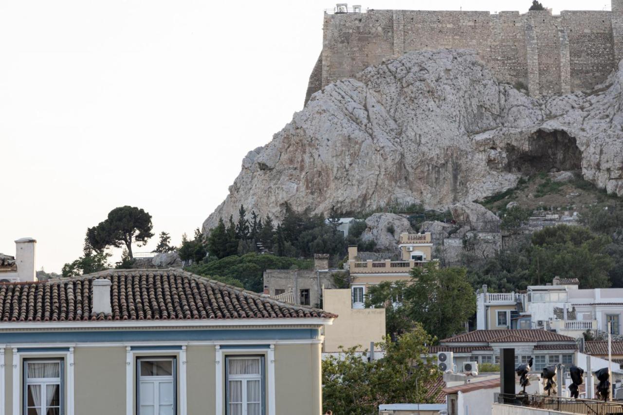 Historic Plaka'S Deluxe Apartment أثينا المظهر الخارجي الصورة
